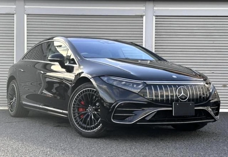 Mercedes EQS Черный