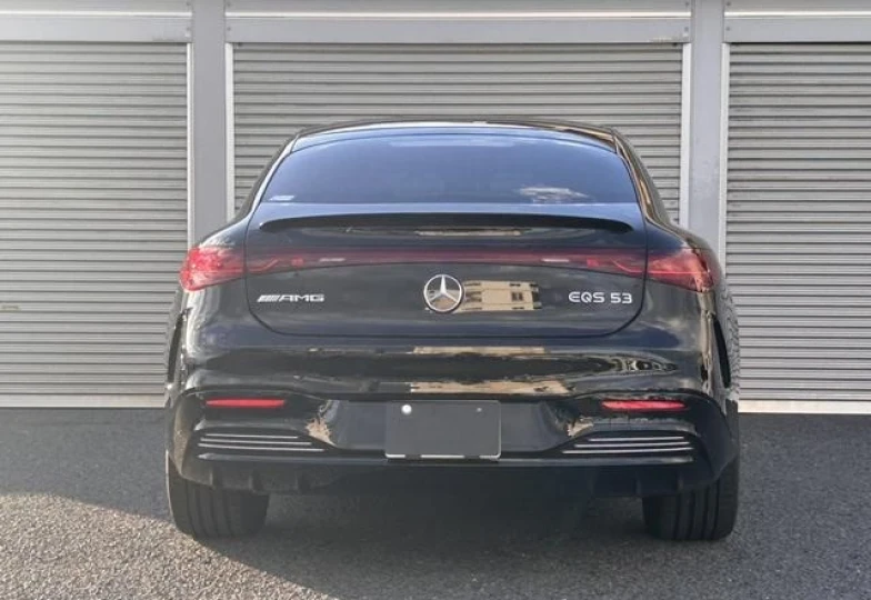 Mercedes EQS Черный