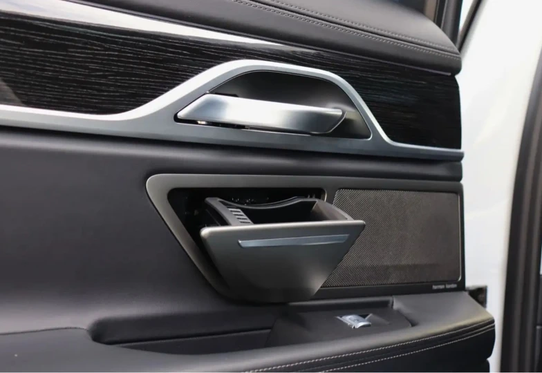 BMW 7 series Белый