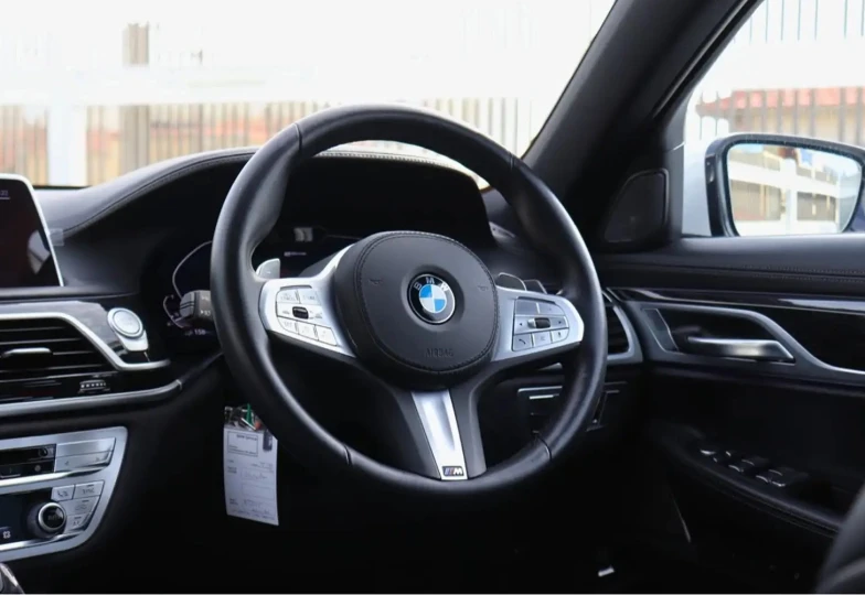 BMW 7 series Белый