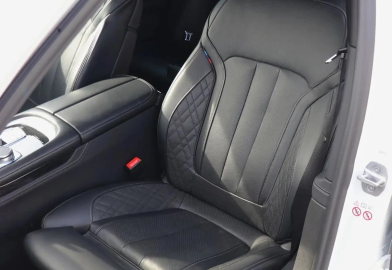 BMW 7 series Белый