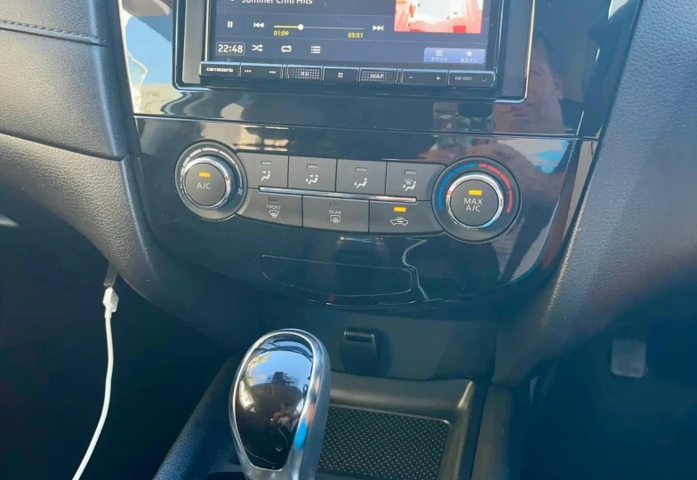 Nissan X-Trail Grey