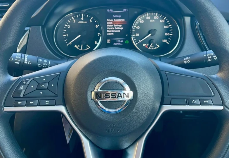 Nissan X-Trail Grey