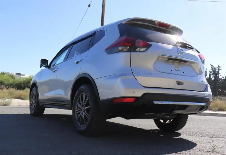 Nissan X-Trail Grey