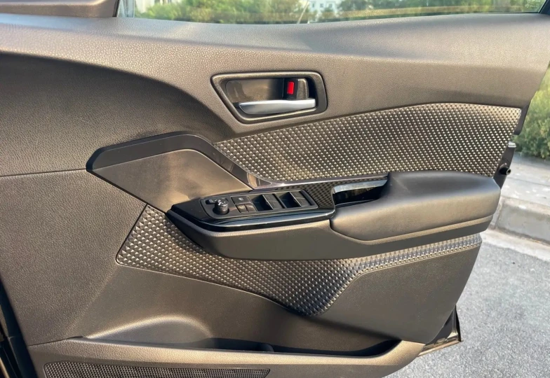 Toyota C-HR Black
