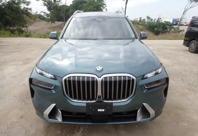 BMW X7 Синий