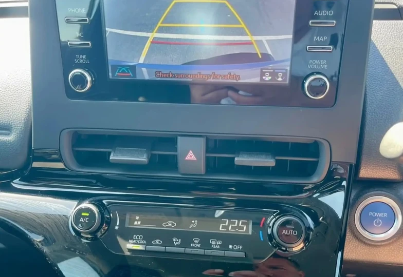 Toyota Aqua Серый