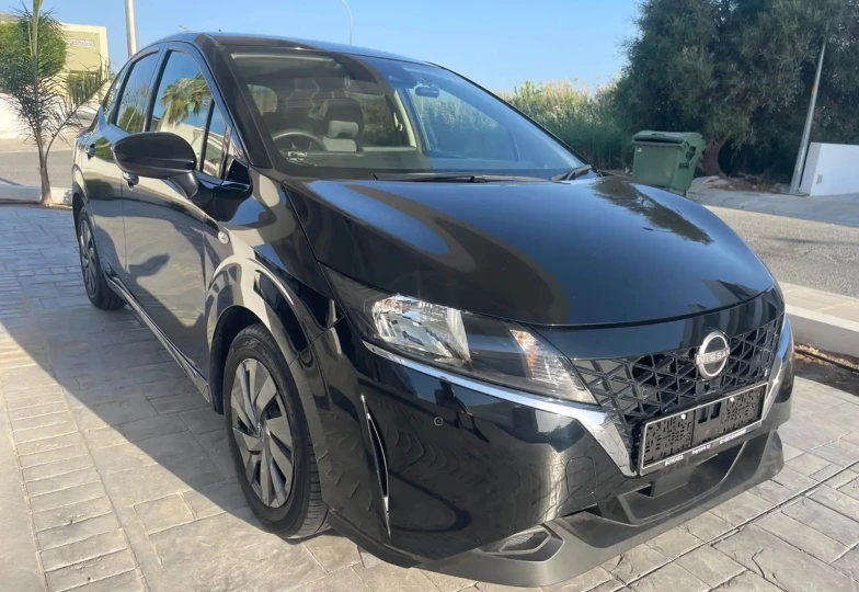 Nissan Note Черный
