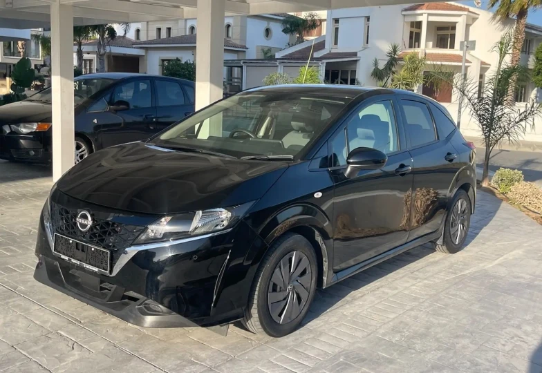 Nissan Note Черный