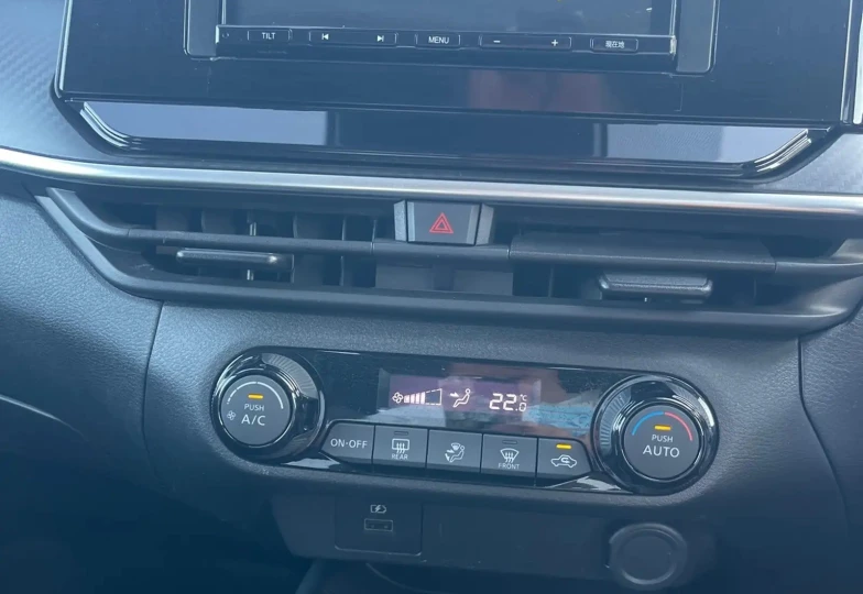 Nissan Note Черный