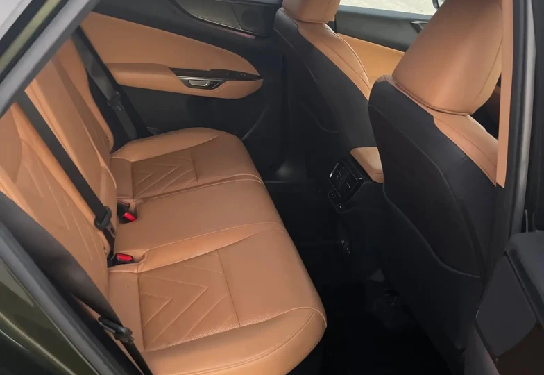 Lexus NX Зеленый