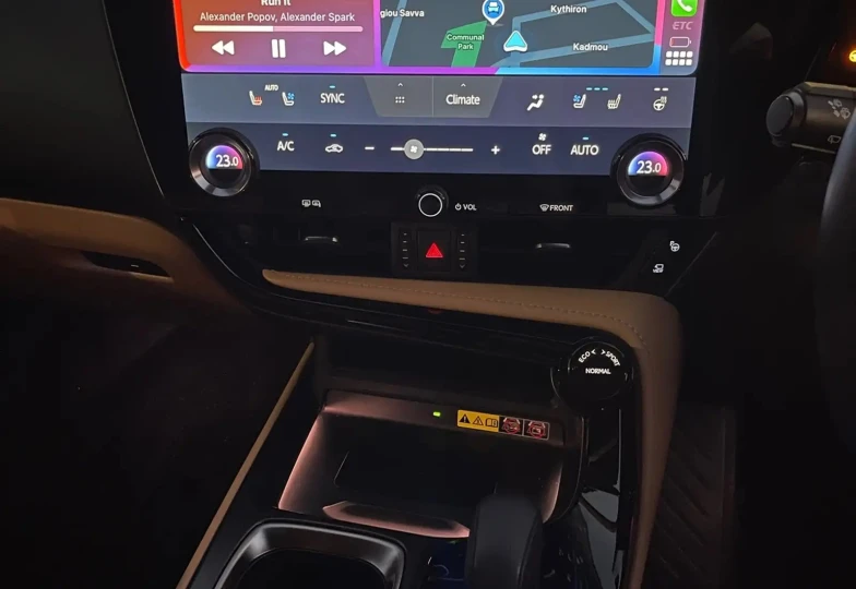 Lexus NX Зеленый