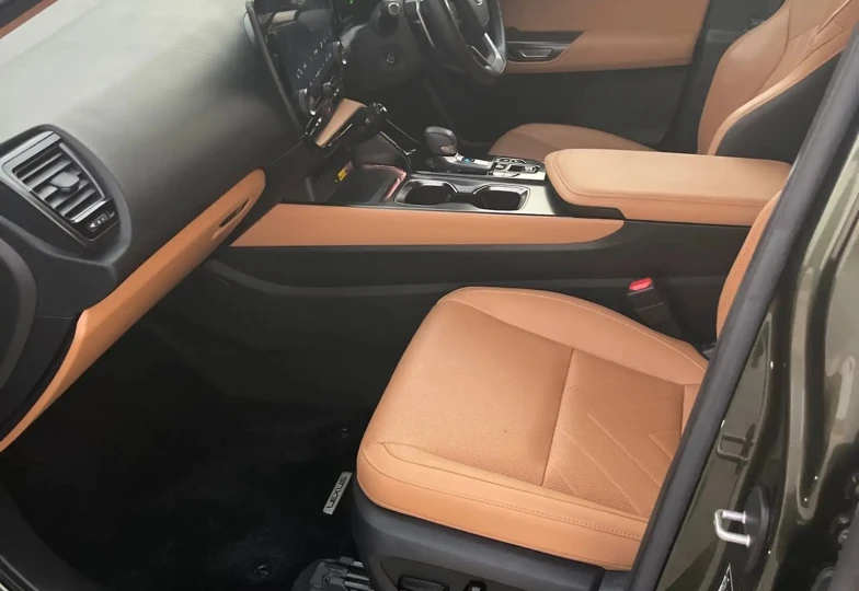 Lexus NX Зеленый