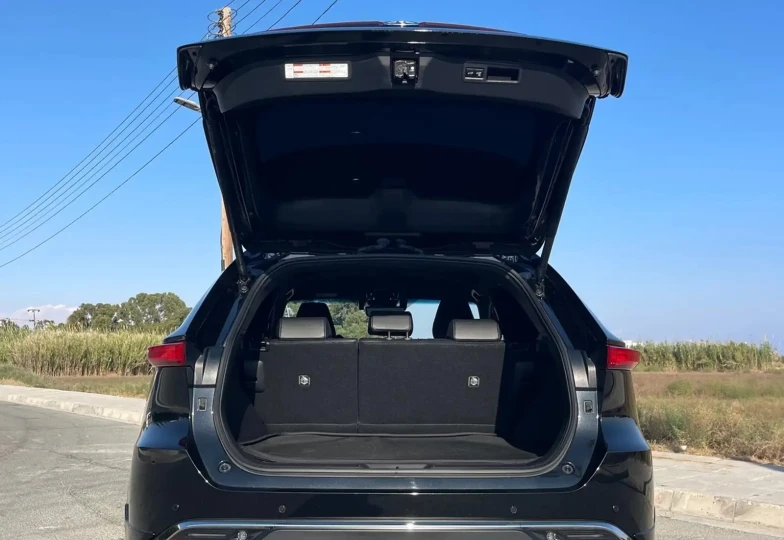 Toyota Harrier Black