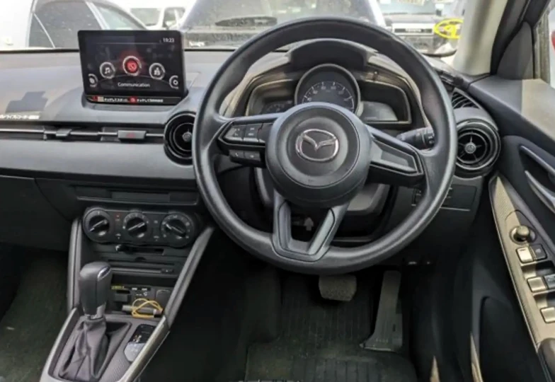 Mazda 2 Синий