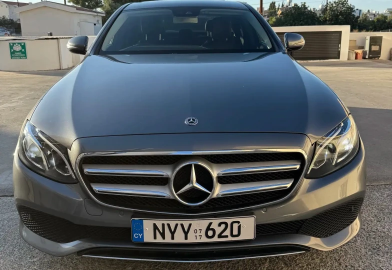 Mercedes E-class Grey
