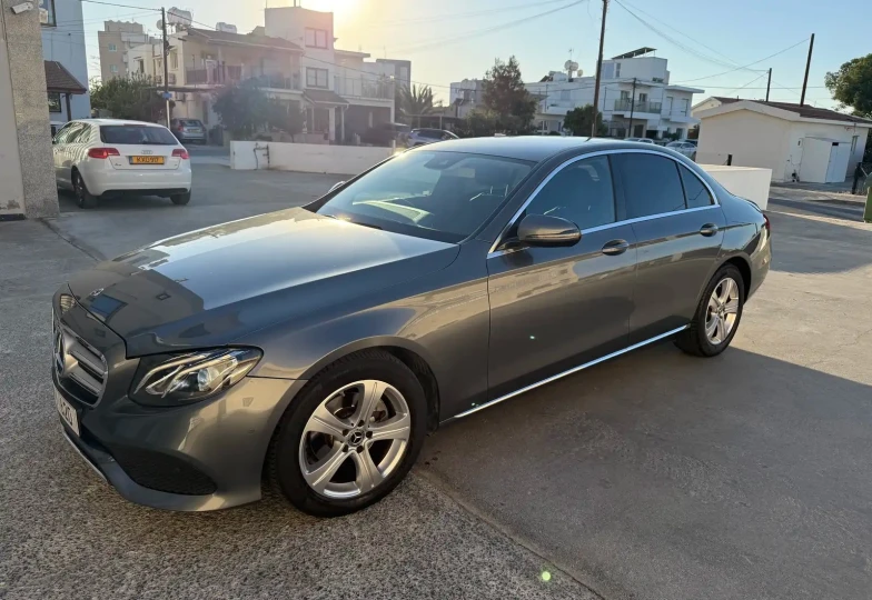 Mercedes E-class Grey