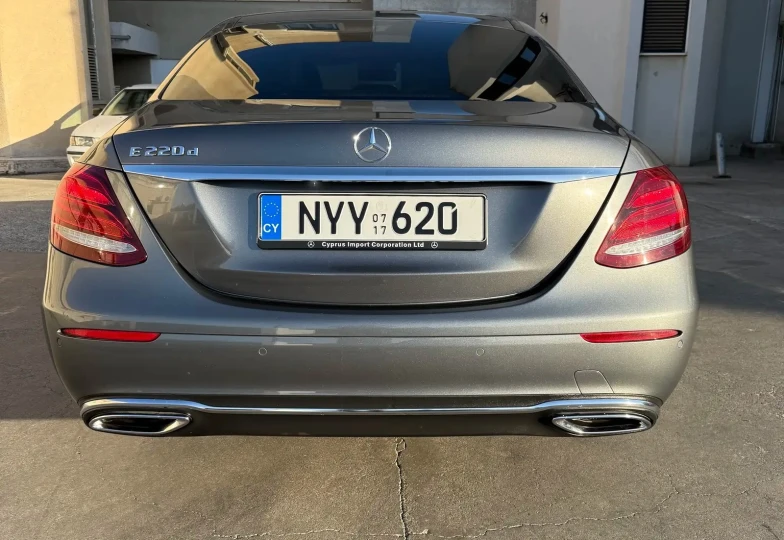 Mercedes E-class Grey