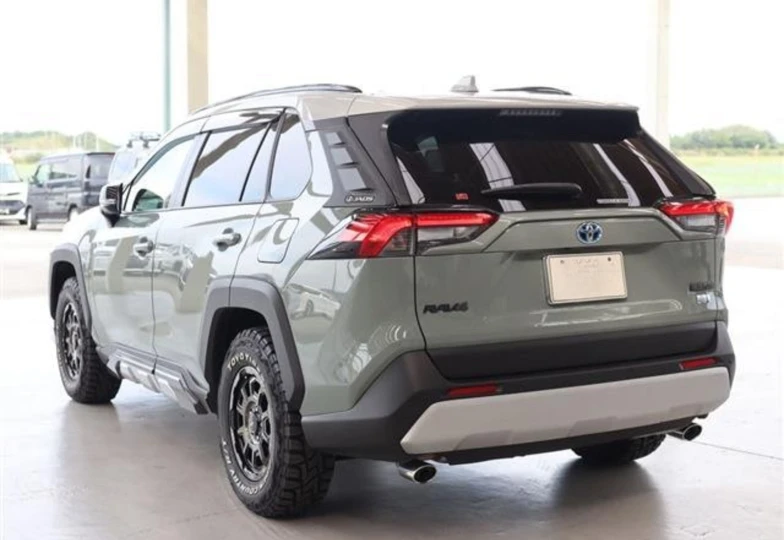 Toyota RAV4 Adventure E-Four, 2024 - 5