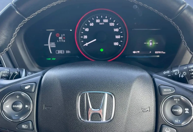 Honda Vezel Черный