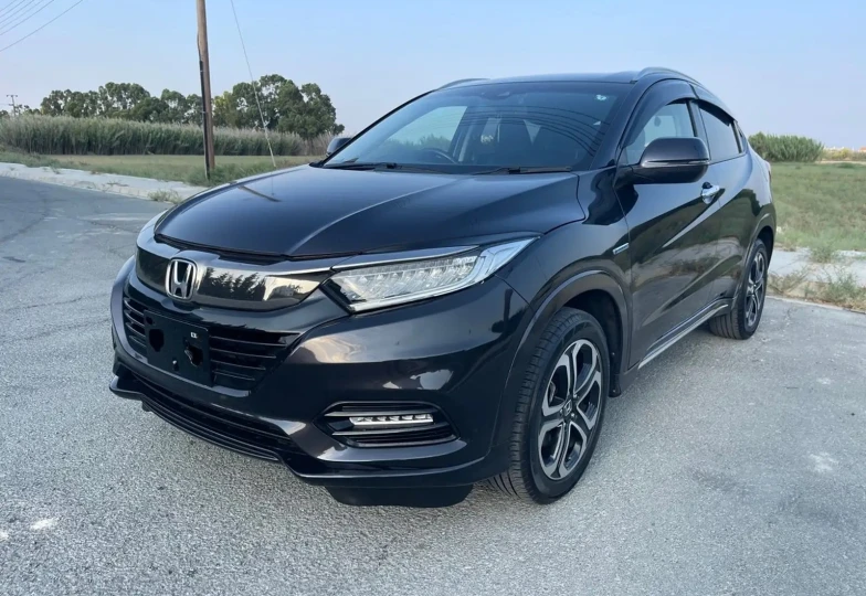 Honda Vezel Черный