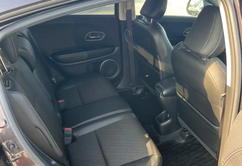 Honda Vezel Черный