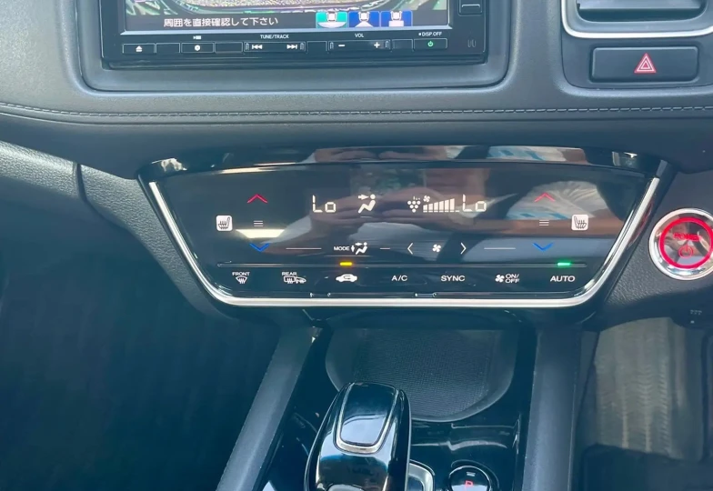 Honda Vezel Черный