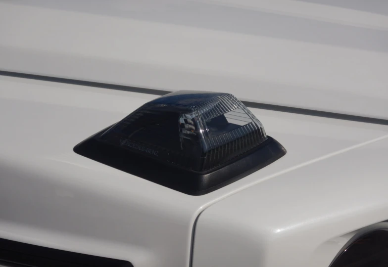 Mercedes G-class Белый