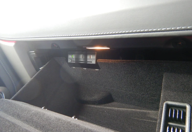 Mercedes G-class Белый