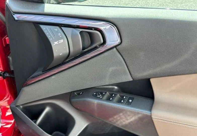 BMW X3 Красный