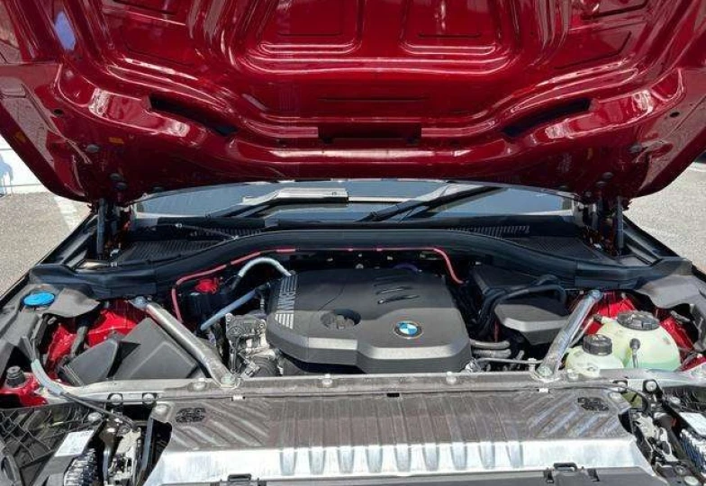 BMW X3 Красный