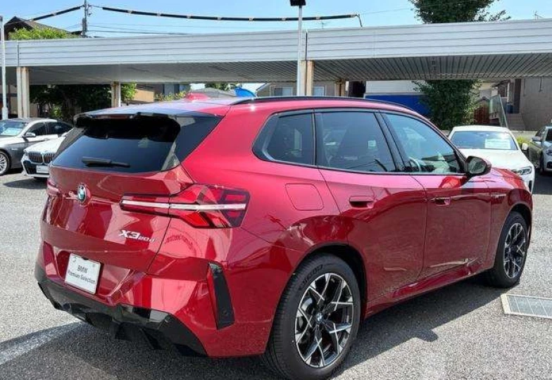 BMW X3 Красный