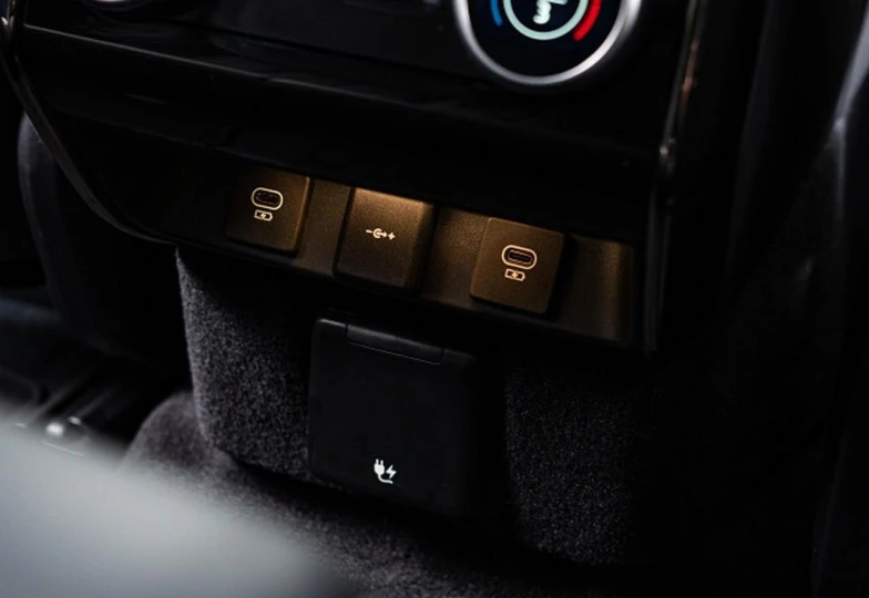 Land Rover Range Rover Sport White