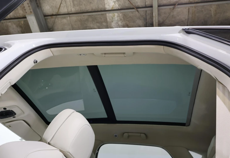 Bentley Bentayga White