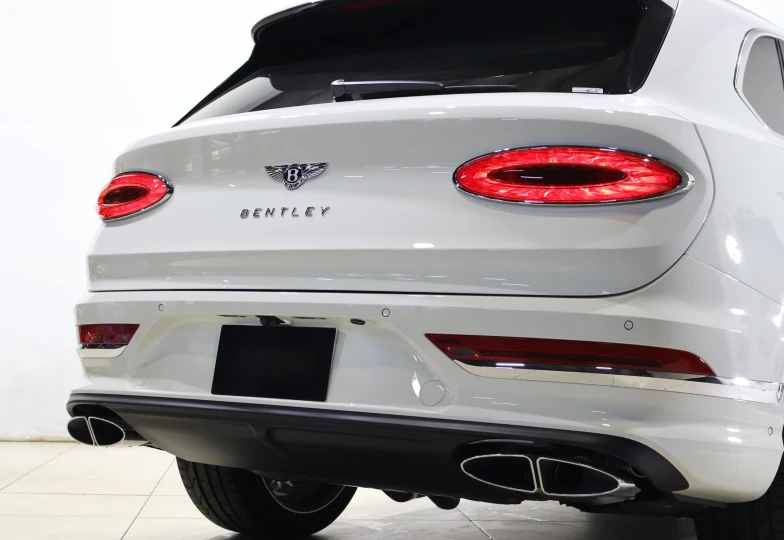 Bentley Bentayga White