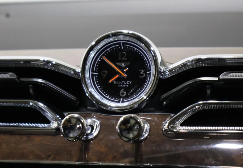 Bentley Bentayga White