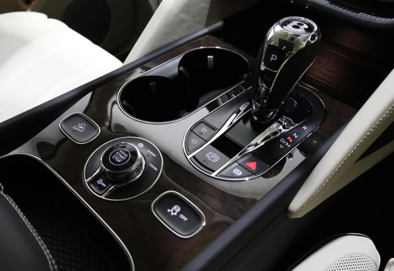 Bentley Bentayga White