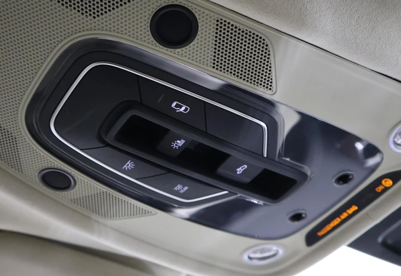 Bentley Bentayga White