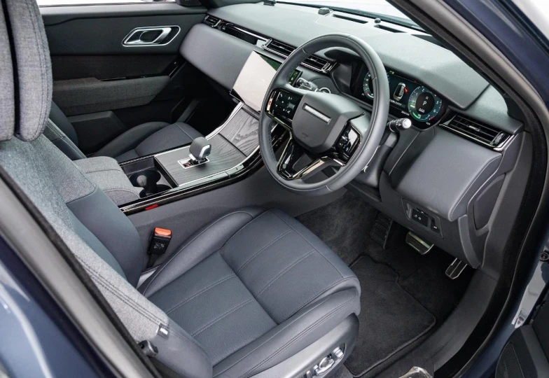 Land Rover Range Rover Velar Blue