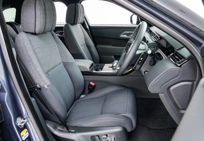Land Rover Range Rover Velar Blue