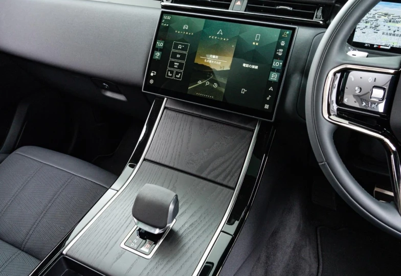 Land Rover Range Rover Velar Blue