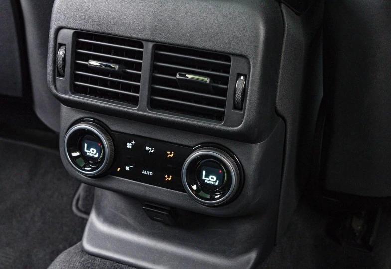 Land Rover Range Rover Velar Blue