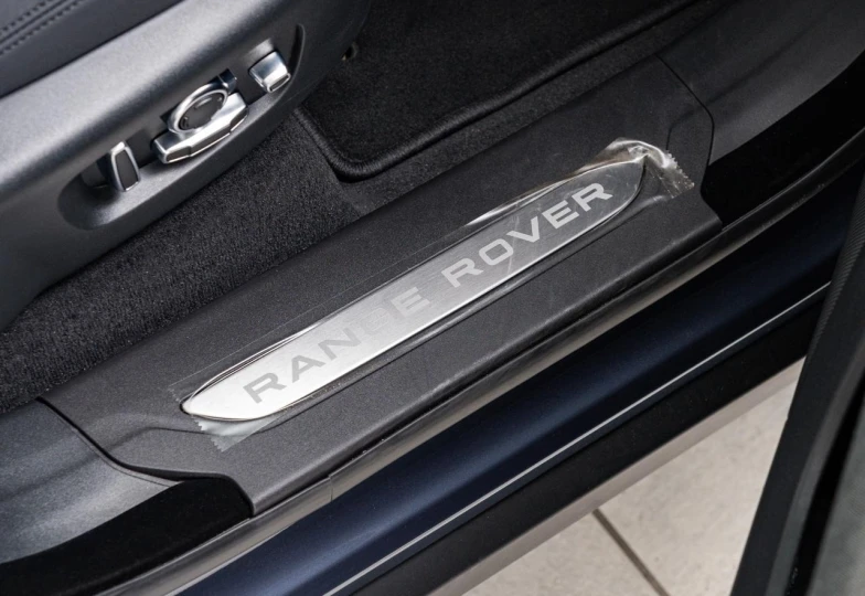 Land Rover Range Rover Velar Blue