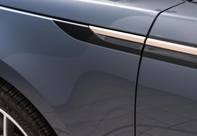 Land Rover Range Rover Velar Blue