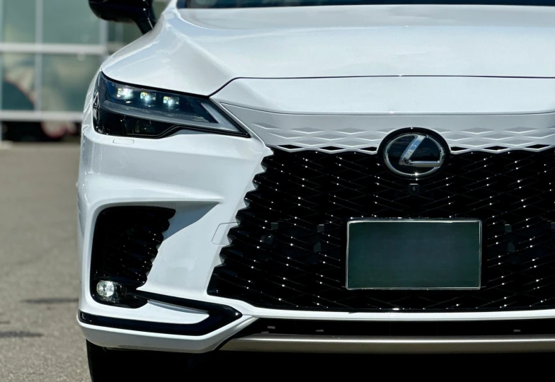 Lexus RX White
