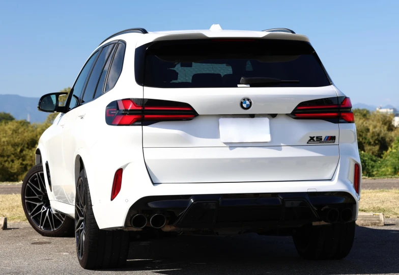 BMW X5 White