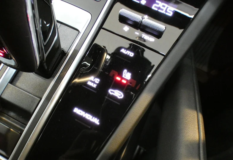 Porsche Cayenne White