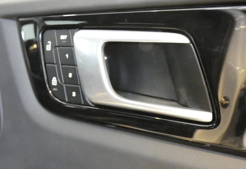 Porsche Cayenne White