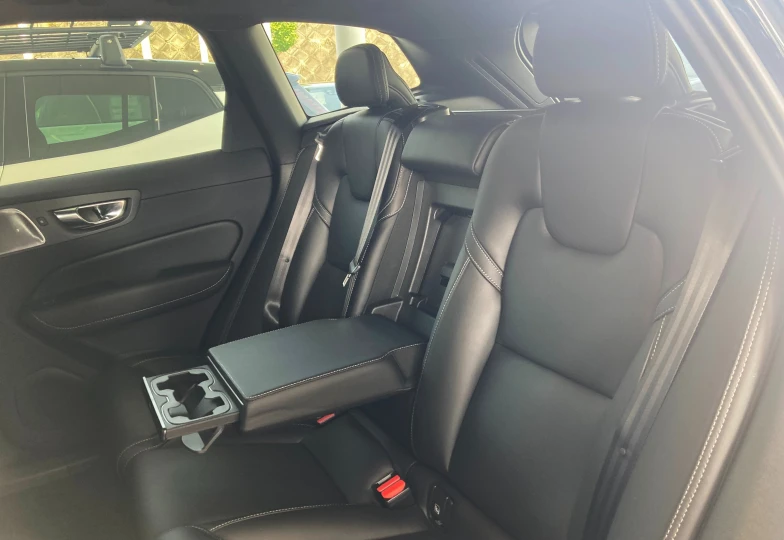 Volvo XC60 Черный