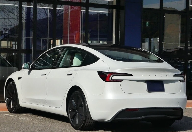 Tesla Model 3 White